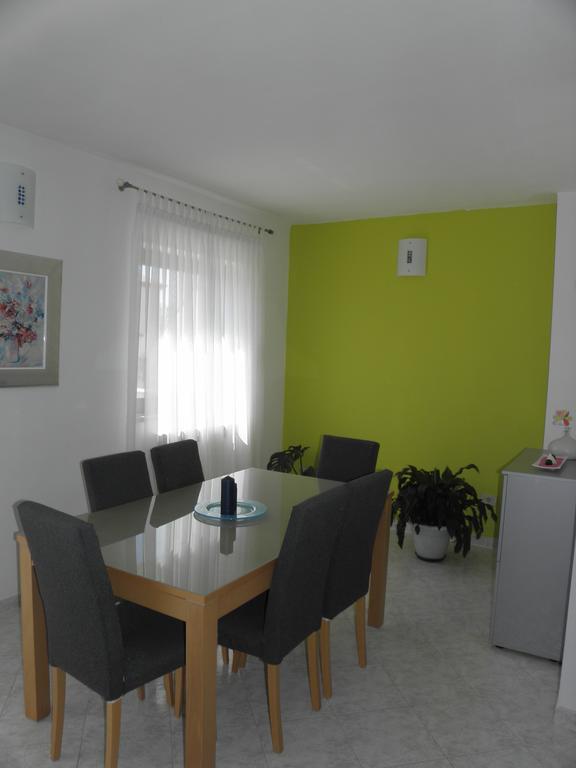 Apartment Ivana روفينج الغرفة الصورة
